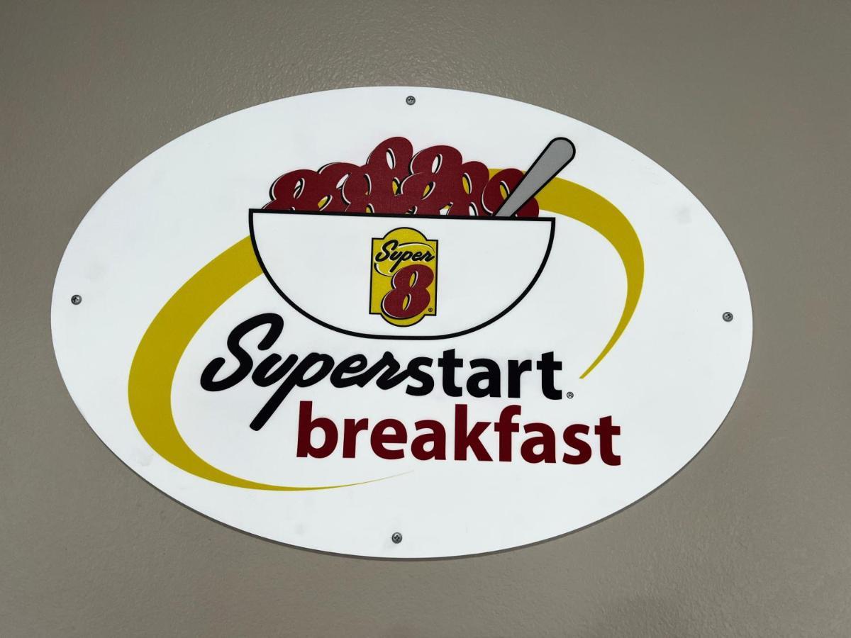 Super 8 By Wyndham Cleveland Tx Hotel Exterior foto